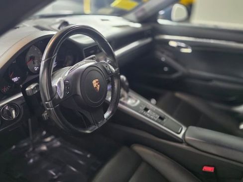 Used 2015 Porsche 911 Carrera 4S image 14