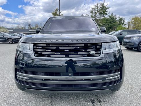 Used 2023 Land Rover Range Rover Long Wheelbase Autobiography image 2