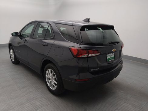 Used 2022 Chevrolet Equinox LS AWD/4WD image 5