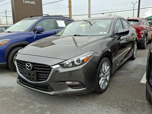 Used 2017 MAZDA MAZDA3 Touring w/ Popular Equipment Package image 2