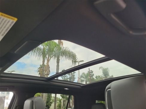 Certified 2023 Cadillac Escalade Sport w/ LPO, ONYX Package image 18