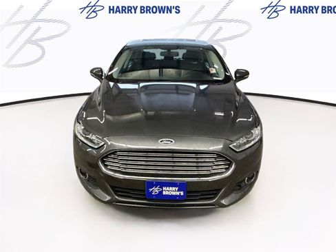 Used 2016 Ford Fusion SE w/ Equipment Group 202A FWD image 6