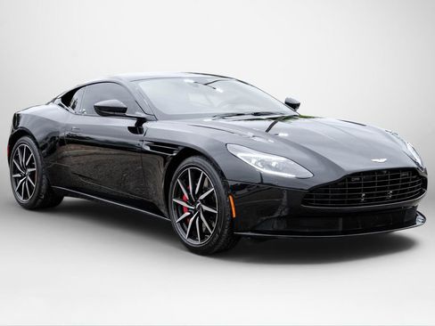 Used 2020 Aston Martin DB11 Coupe RWD image 4