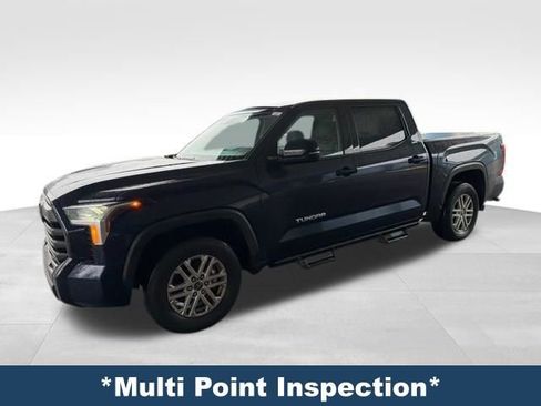 Used 2022 Toyota Tundra SR5 w/ SR5 Premium Package image 3
