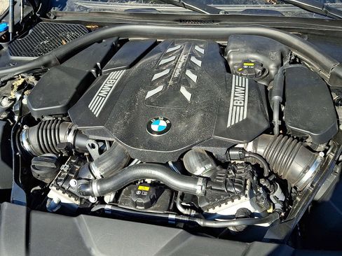 Used 2022 BMW 750i xDrive w/ Luxury Rear Seating Package AWD/4WD image 30