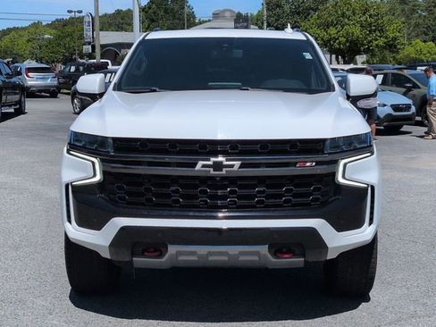 Used 2022 Chevrolet Tahoe Z71 w/ Luxury Package AWD/4WD image 8