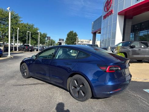 Used 2023 Tesla Model 3 Standard Range RWD image 3