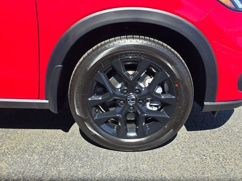 New 2025 Honda HR-V Sport image 9