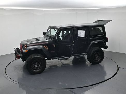 Used 2022 Jeep Wrangler Unlimited Rubicon w/ Xtreme Recon 35" Tire Package AWD/4WD image 53