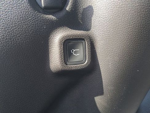 Certified 2023 Jeep Compass Limited w/ Elite Group AWD/4WD image 14