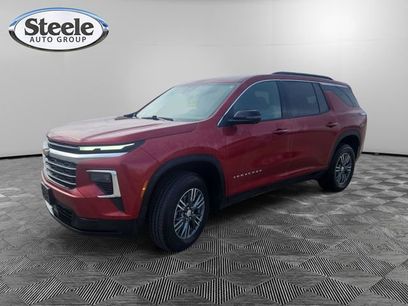 Used 2024 Chevrolet Traverse LT