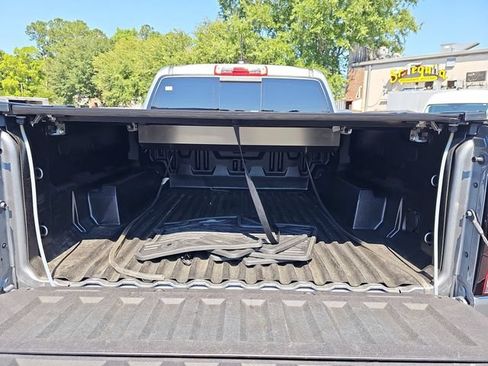 Used 2024 Chevrolet Colorado Z71 w/ Z71 Convenience Package 2 AWD/4WD image 14