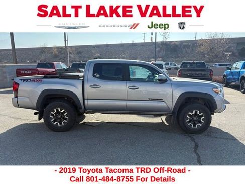 Used 2019 Toyota Tacoma TRD Off-Road image 5