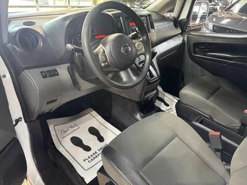 Used 2017 Nissan NV200 SV FWD image 16