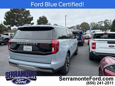 Certified 2025 Ford Expedition Platinum w/ Driver's Package AWD/4WD image 7