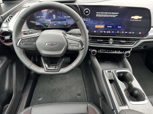 New 2026 Chevrolet Equinox EV RS image 8