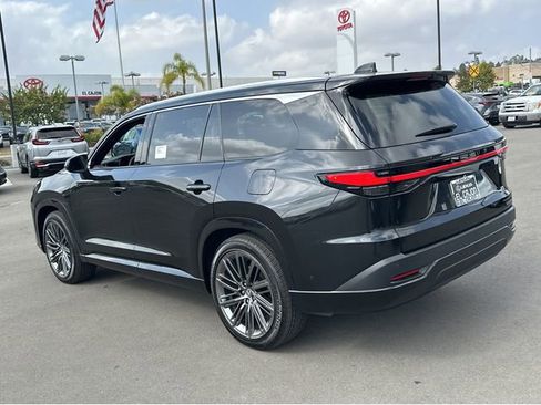 New 2026 Lexus TX 550h AWD Plug-In Hybrid image 4