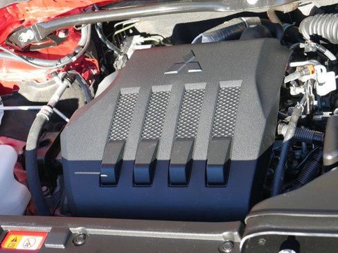 Used 2022 Mitsubishi Eclipse Cross LE image 10