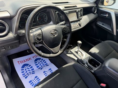 Used 2016 Toyota RAV4 XLE AWD/4WD image 9