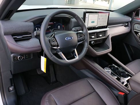 New 2026 Ford Explorer Platinum AWD/4WD image 17