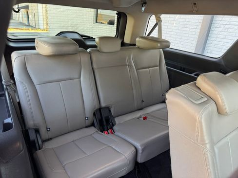 Used 2019 Ford Expedition Max XLT w/ Equipment Group 202A RWD image 32