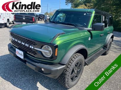 New 2025 Ford Bronco Outer Banks w/ Black Appearance Package