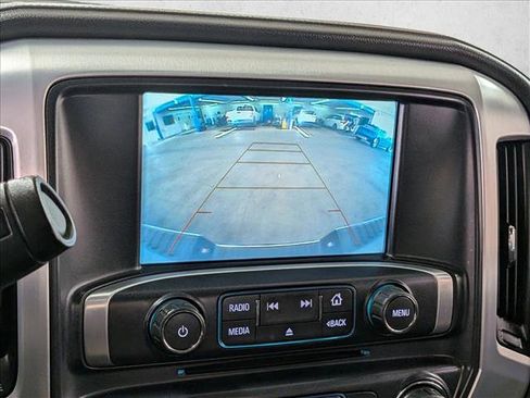 Used 2018 GMC Sierra 1500 SLE w/ SLE Value Package AWD/4WD image 17