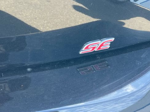 Used 2019 Toyota Corolla SE FWD image 21