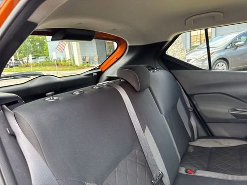 Used 2019 Nissan Kicks SV FWD image 15