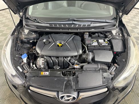 Used 2016 Hyundai Elantra Limited image 39