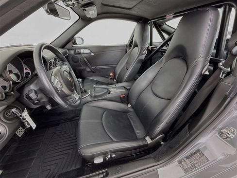 Used 2005 Porsche 911 Carrera S image 5