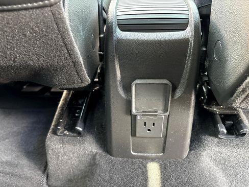 Used 2022 Buick Encore Preferred w/ Safety Package image 28