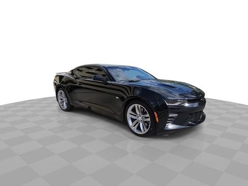 Used 2016 Chevrolet Camaro SS image 2