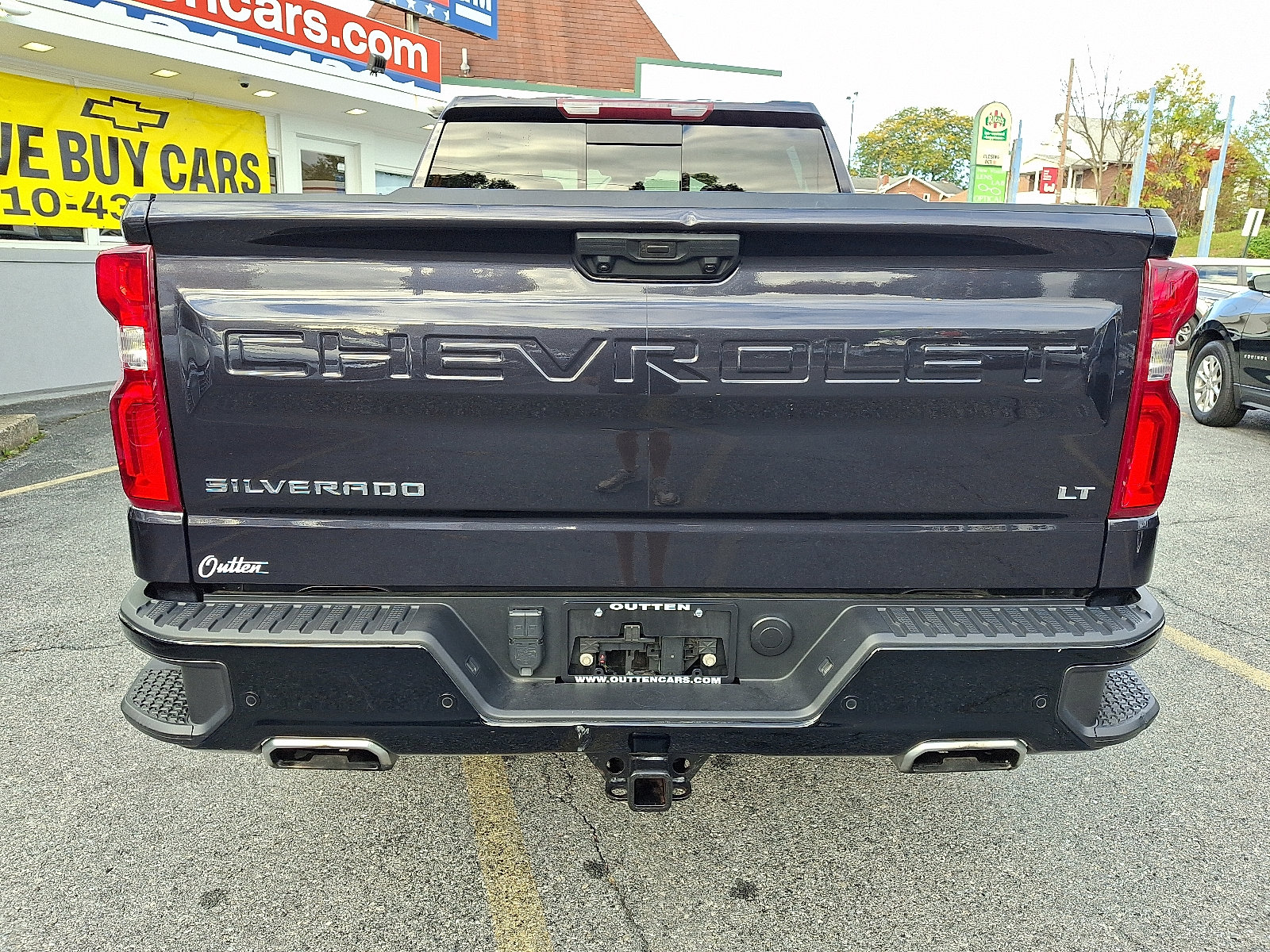 Used 2024 Chevrolet Silverado 1500 LT Trail Boss w/ LT Trail Boss Premium Package AWD/4WD image 3