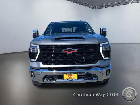 Used 2024 Chevrolet Silverado 2500 LTZ w/ LTZ Convenience Package image 2