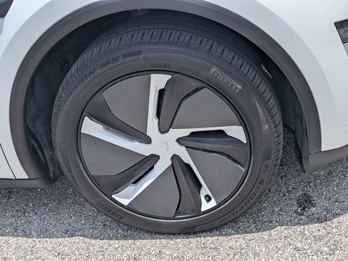 Used 2026 Tesla Model Y AWD image 11