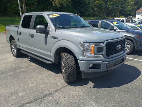 Used 2019 Ford F150 XL w/ Equipment Group 101A Mid AWD/4WD image 3