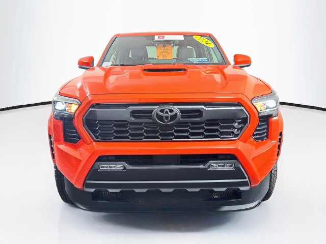 Certified 2024 Toyota Tacoma TRD Sport AWD/4WD image 2