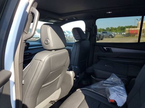 New 2026 Buick Enclave Sport Touring w/ Super Cruise Package image 10