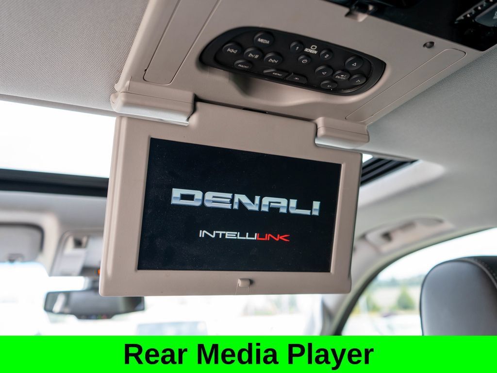 Used 2018 GMC Yukon Denali w/ Denali Ultimate Black Edition AWD/4WD image 15