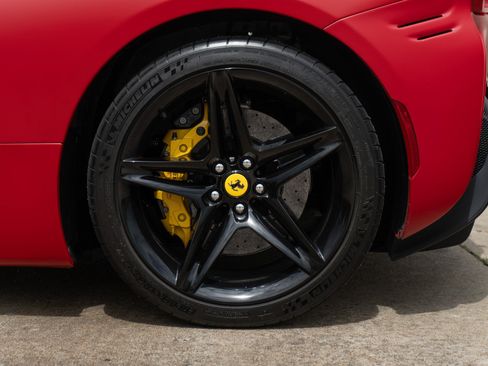 Used 2023 Ferrari SF90 Spider AWD/4WD image 32