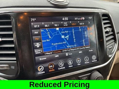 Used 2022 Jeep Grand Cherokee Laredo E w/ Security & Convenience Group AWD/4WD image 21