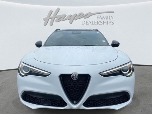 Used 2022 Alfa Romeo Stelvio Veloce image 26