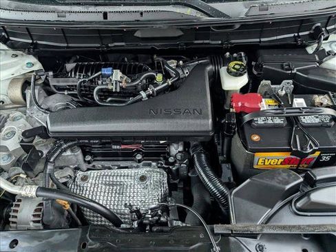 Used 2018 Nissan Rogue S image 22