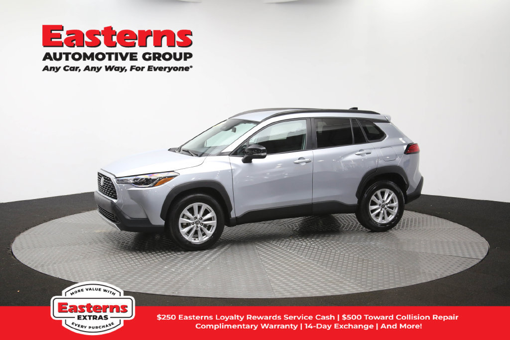 Used 2025 Toyota Corolla Cross LE FWD image 58