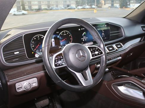 Used 2021 Mercedes-Benz GLE 350 4MATIC image 7