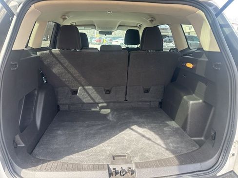 Used 2017 Ford Escape SE image 34