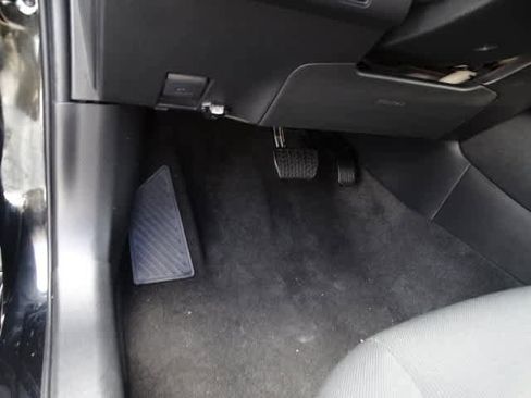 Certified 2025 Toyota Corolla SE image 16