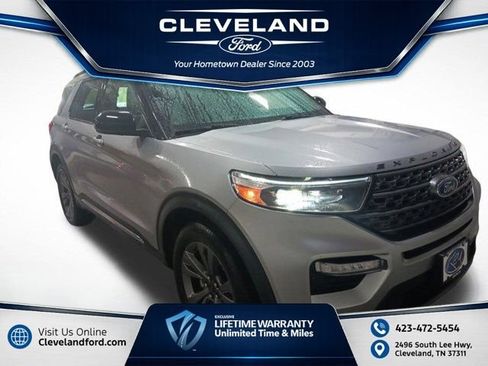 Used 2022 Ford Explorer XLT w/ Equipment Group 202A AWD/4WD image 1