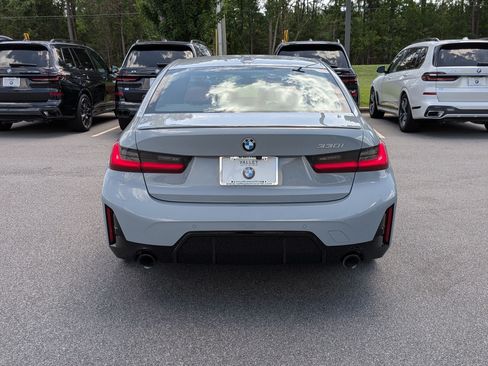 Used 2023 BMW 330i Sedan w/ M Sport Package RWD image 4